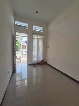 Rumah Minimalis Siap Huni di Taman Kopo Indah 1 Bandung