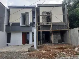 rumah 2 lantai 600jtan total 15 unit di GDC free biaya2 akses 2 mobil