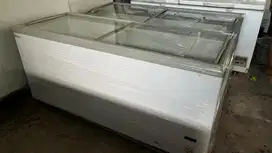 Freezer Sleding Starcool 650 Liter