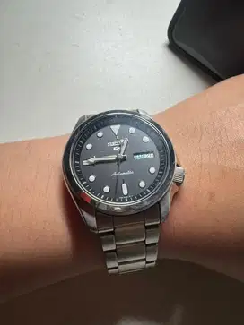 Jam Tangan Pria Seiko 5 Sports Automatic SRPE51K1 Original
