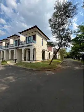 Disewakan Rumah Semi Furnish Sudah Ada Ac Dan Gorden Di Lavon