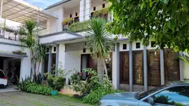 Dijual Rumah Modern Di Jl Mekar Baru Cirendeu