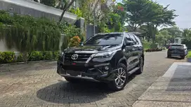 Toyota Fortuner VRZ AT Diesel 2017 (model TRD 2021) Istimewa Hitam
