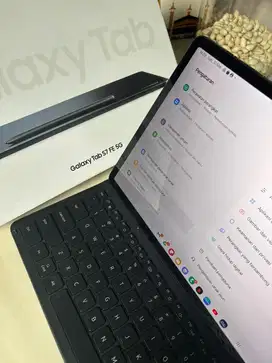 Jual Samsung Galaxy Tab S7 FE 5G + keyboard original