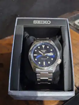 Jam Tangan Seiko 5 Sport SRPE53K1 Automatic Blue Dial 100% Original