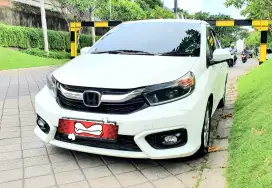 Unit ISTIMEWA Honda New Brio 1.2 E 2022/2023 Matic Putih Ors Spt Baru