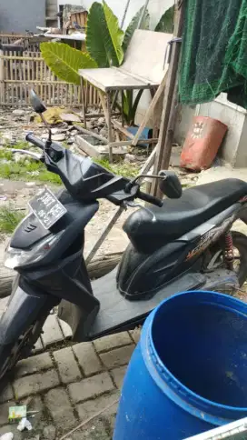 Cari motor metik bukan jual dana 4 ribu utamkn ss lengkap