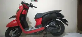 Di jual cepat motor honda scoopy 2020