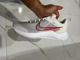 NIKE DOWNSHIFTER 12 (DD9293-009)
