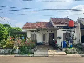 Rumah Hook Di Cluster Harmoni Harapan Indah