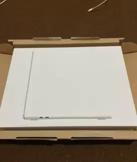 macbook Air M3 16/256