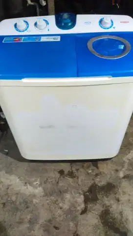Mesin cuci 2tabung Sanken kapasitas besar 9kg Normal semua