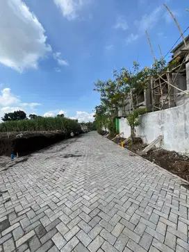 Tanah Kavling Siap Bangun Samping ARAYA
