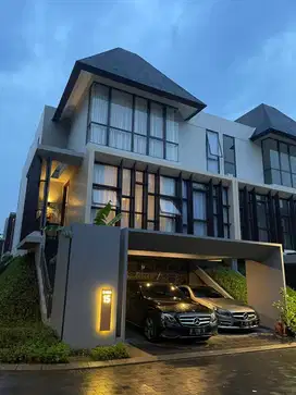 Disewakan rumah siah huni full furnish DI SERENIA HILLs