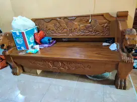 Kursi Jati Tua ukiran Macan 2 kursi 1 meja