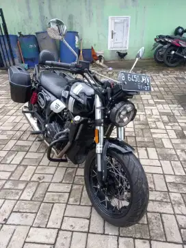 Motor 400cc gagah. Bisa tt