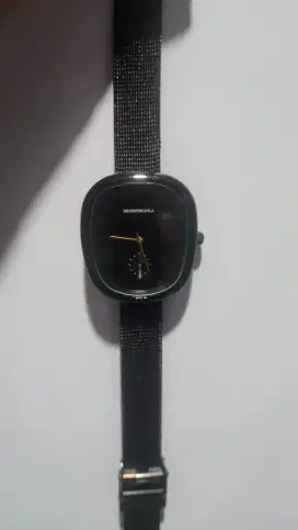 Jam Tangan Wanita Berrybenka Sofia Cailey Square Black