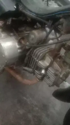 Dijual supra lama kondisi unit mati busi harus bubut ulang rumah busi