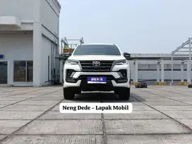 Toyota Fortuner 2.8 VRZ GR Sport AT 2022