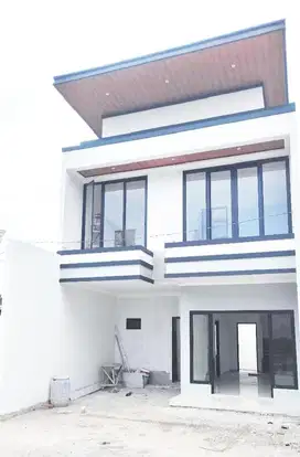 Rumah Exclusive Dalam Cluster Pinggir jalan raya jagakarsa