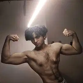 PERSONAL TRAINER FITNESS COACH FAT LOSS & MUSCLE GAIN
