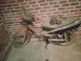 Sperpate tornado full body rangka tinggal naik mesin karburator ok