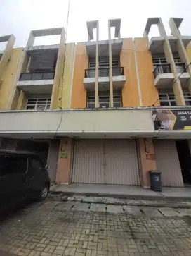 Disewakan ruko di symphoni harapan indah bekasi