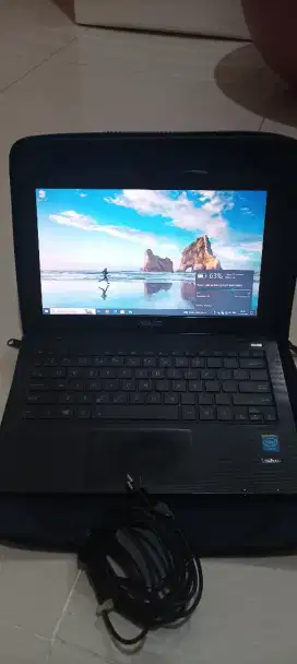 Jual Cepat Laptop Asus X200CA 4GB/500GB Lengkap Normal Preloved