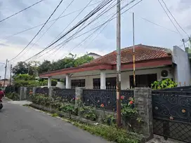 DIJUAL RUMAH MURAH SANGAT STRATEGIS DEKAT SPORT JABAR ARCAMANIK