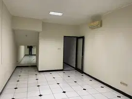 Termurah,  Sewa Ruko di Senopati Keb Baru Jak Sel