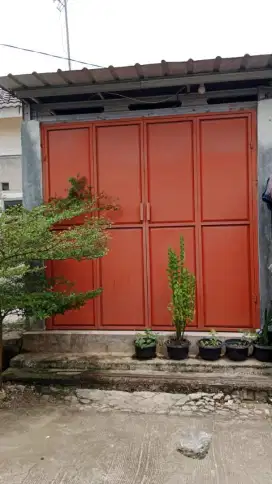 Pagar besi untuk warung