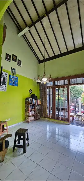 rumah besar murah luas 372 hook hanya 150 m dari jalan raya dkt kampus