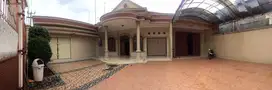 Jual Rumah dan Gudang Besar Jl. Mandor Enggung / Jl, Untung Suropati