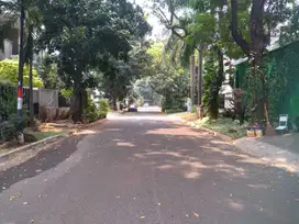 Dijual Rumah Hitung Tanah Strategis di Pondok Indah Jakarta Selatan