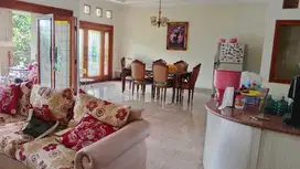 Jual Cepat Rumah Mewah Siap Huni Lokasi Strategis di Rempoa Jak Sel