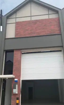 Gudang Multiguna 3 In 1 Ready Siap Pakai  di Pergudangan Bizpark Pik 2