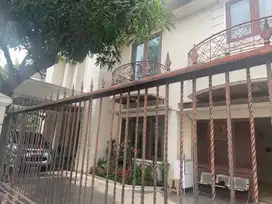 Rumah Mewah Belakang FamilyMart Cipete Raya