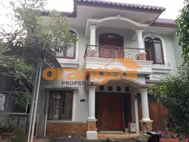 Rumah Mewah Dan Besar Berpagar Di Perumahan Citragran Cibubur