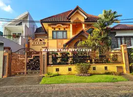 Rumah Mewah Murah Luas 300 m2 Kawasan Elite Araya Blok Depan