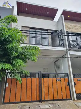 LARIS RUMAH KOST SIAP HUNI 10 KAMAR LETAK STRATEGIS