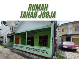 750 Juta Nego Jual Rumah Kos di Dekat Amplaz