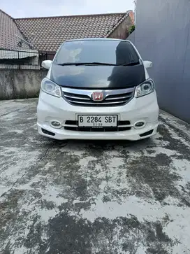 Honda Freed 2012 Bensin