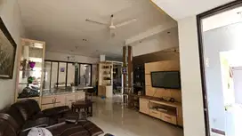 Dijual Rumah di Tomang Jalan Angsana Lokasi Strategis Bebas Banjir Jak