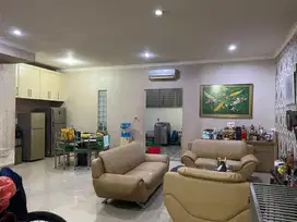 Villa di Komplek The Somerset Regency ( Jl. Sunggal )