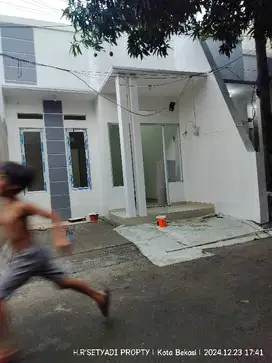 rumah murah strategis di Bintara 4 dekat ke Stasiun Cakung