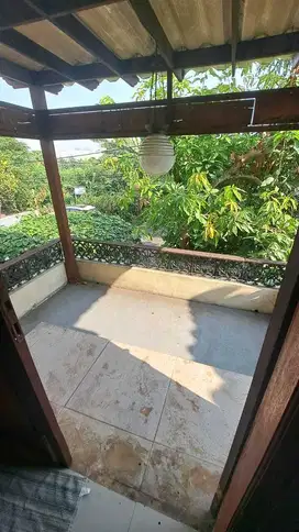Dijual rumah model villa Bali, sangat STRATEGIS Lokasi Penjaringans