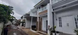 Rumah Cluster Baru Ready Dua Lantai Murah di Jagakarsa Jakarta Selatan