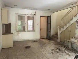 JUAL CEPAT! Rumah Butuh Sedikit Renovasi di Villa Permata Gading