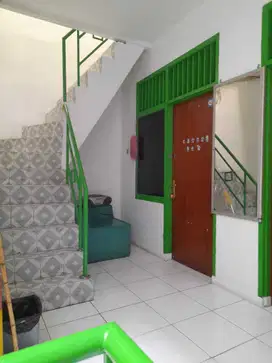 Ss3212- Murah    Dijual Rumah Kost-kost'an aktif 5x18 di Kelapa Molek