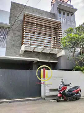Rumah Minimalis Siap Huni Lokasi Favorite Suryalaya Buah Batu